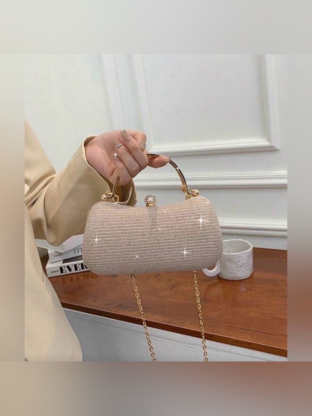 Elegant Glitter Evening Bag in Light Lavender Pink with Gold Hardware - Picture 7 of 10